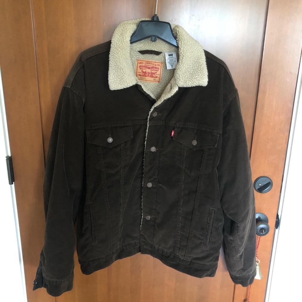 Men’s Levi’s corduroy sherpa trucker jacket XL